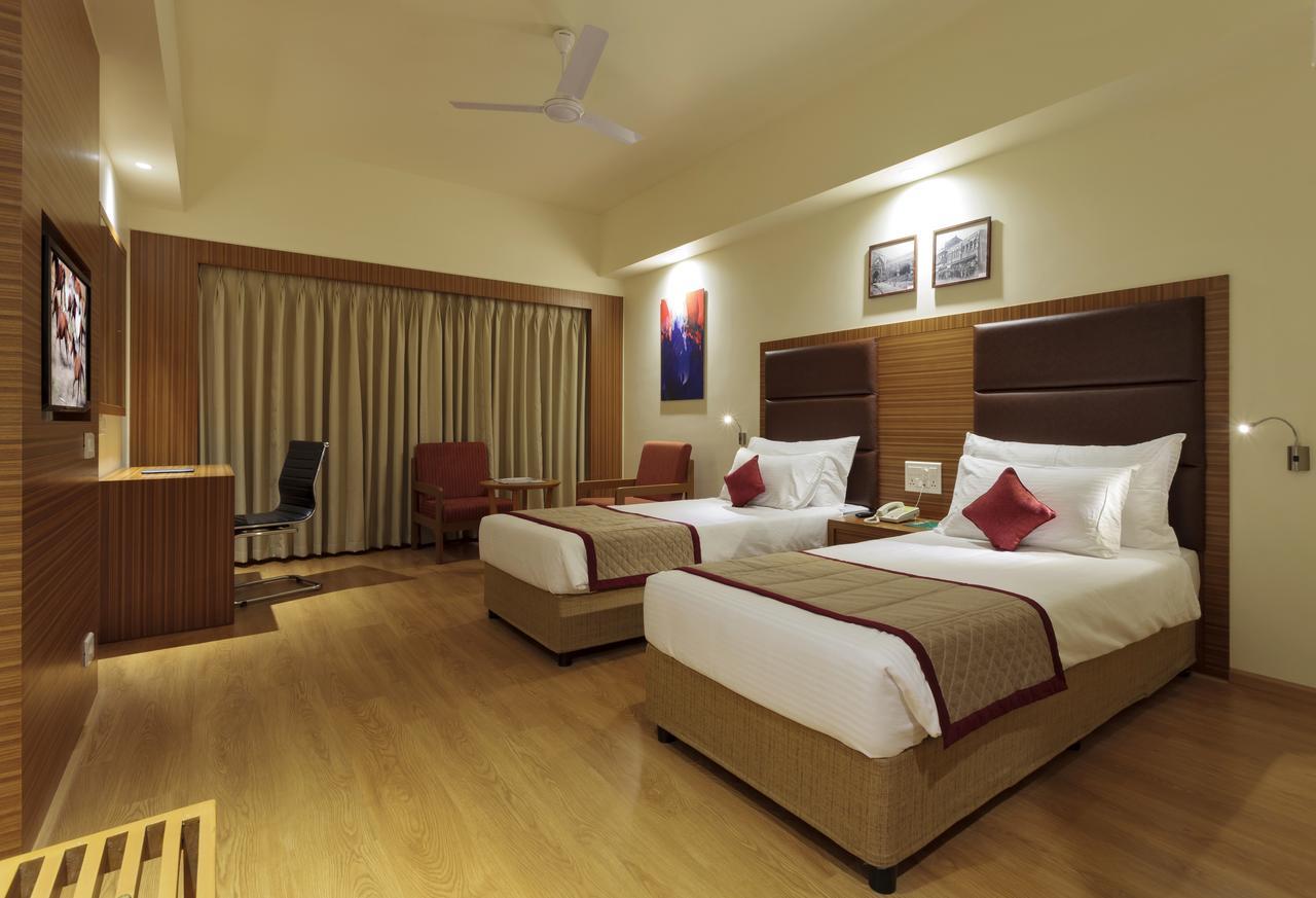 Hotel Ramee Panchshil Kolhapur Exterior foto